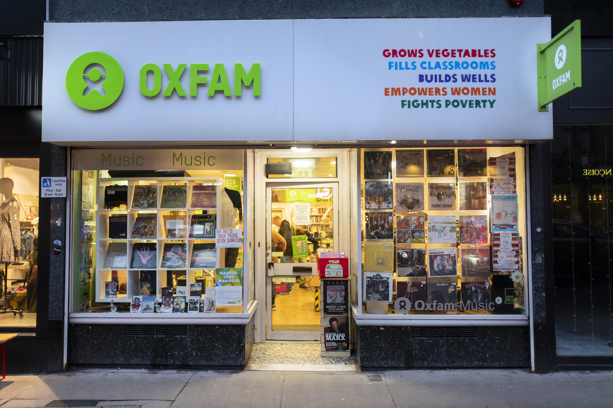 Oxfam Scotland appeals for more volunteers as shops brace for deluge of donations